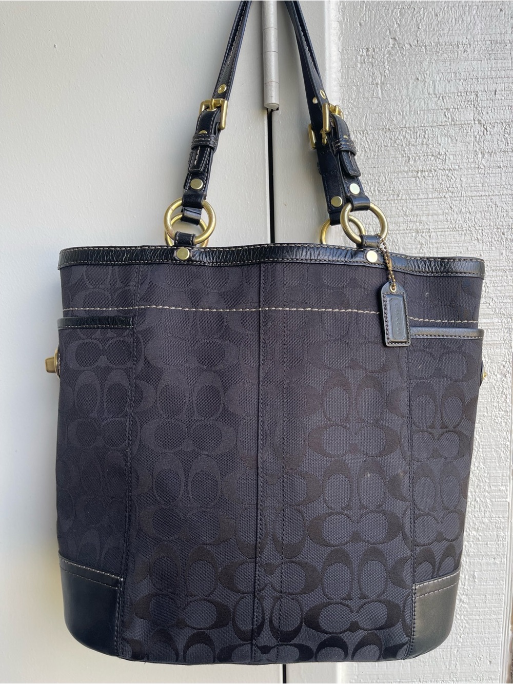 Coach signature gallery tote shoulder bag with Gold Hardware
